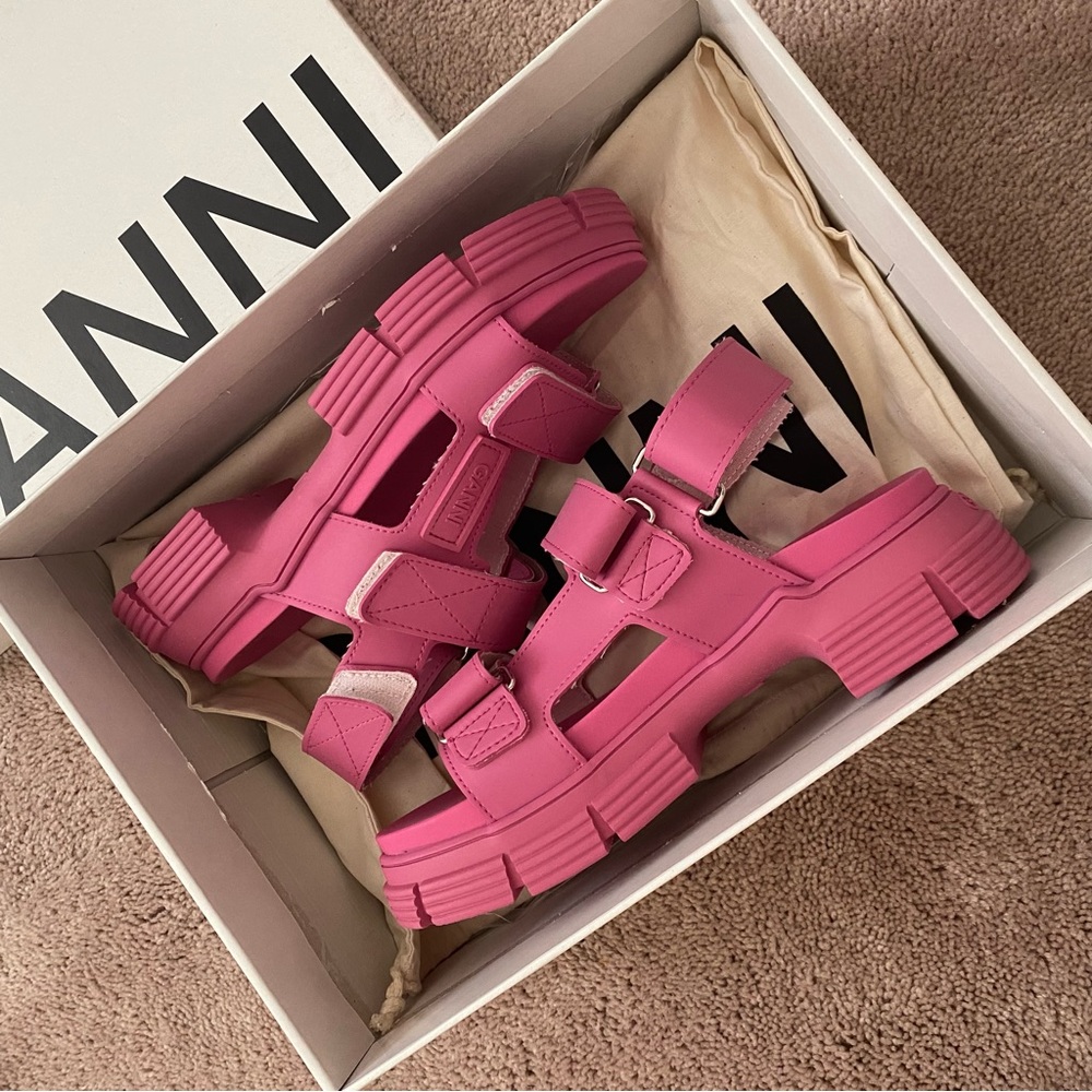 Ganni Trail Slingback Sandals in size 37, rubber sole sandals